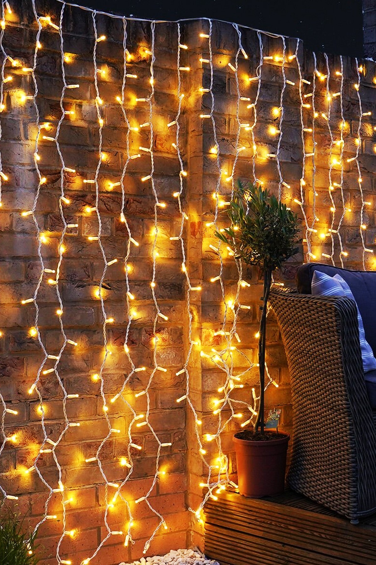 Beysüs Yılbaşı Çam Ağacı Süsü Perde Led Gün Işığı 3m x 1.5m